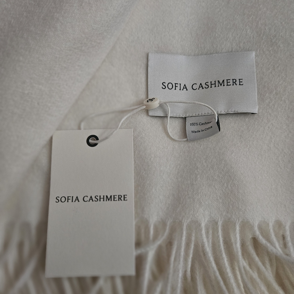 Sofia 100% Cashmere Trentino throw pales, blanket- Ivory